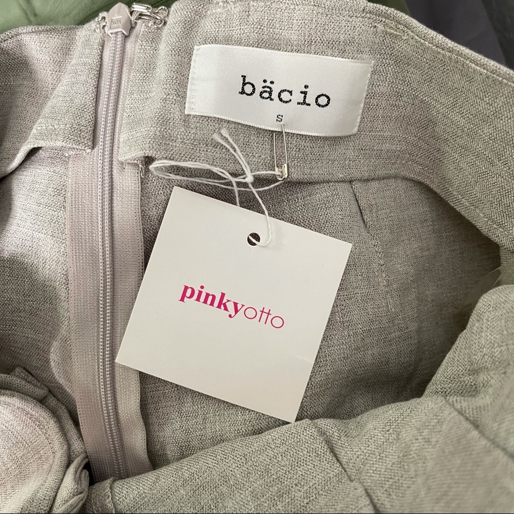 Bacio S bow front tan tie shorts - Picture 3 of 5